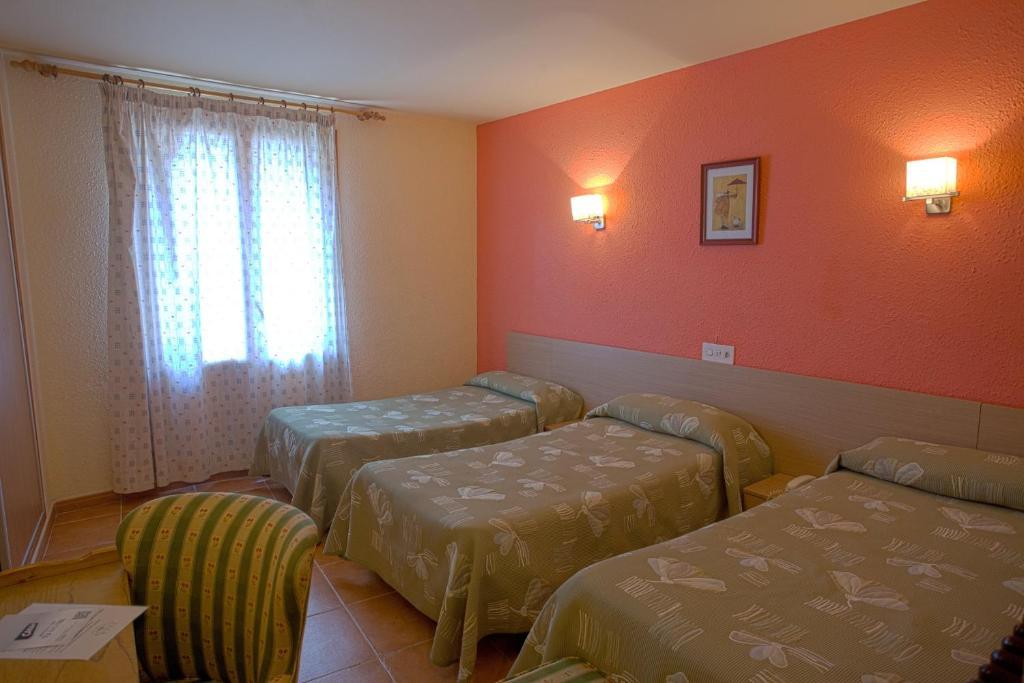 Hotel La Paz Jaca Buitenkant foto